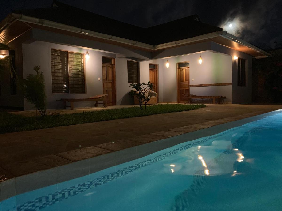 Lions Home Diani Beach Eksteriør bilde