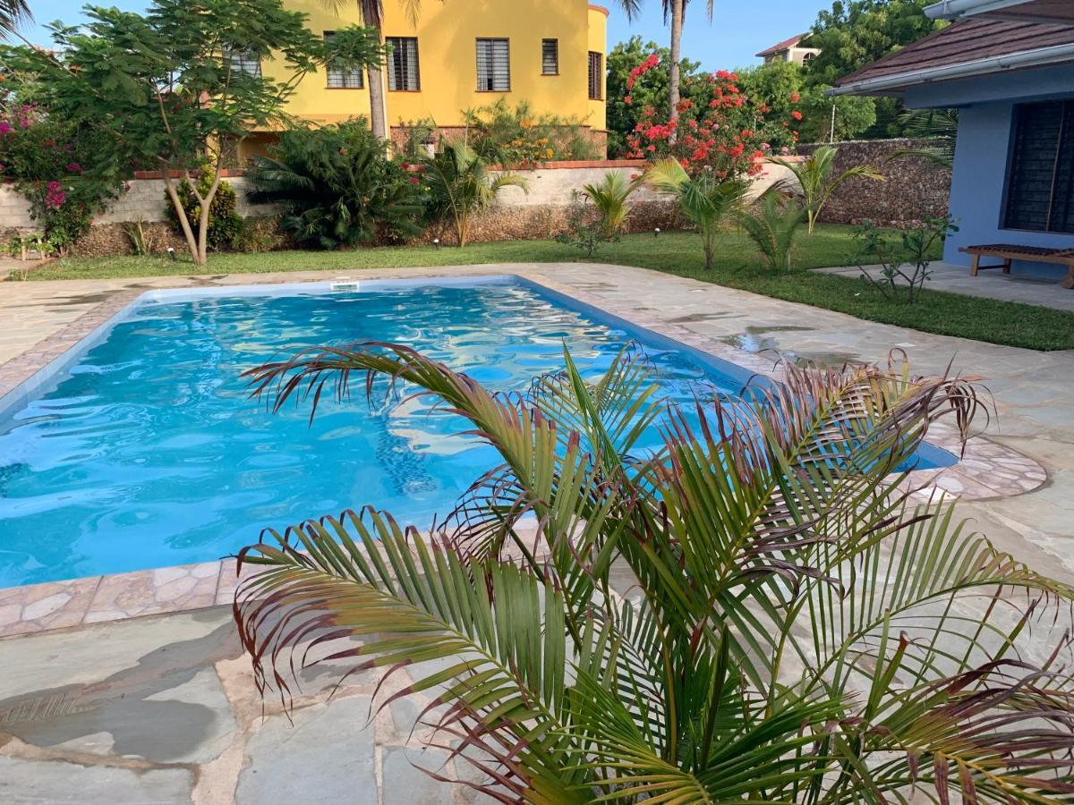 Lions Home Diani Beach Eksteriør bilde